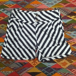 Black and white Park silk shorts
